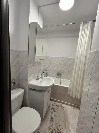 Apartament cu 2 camere semidecomandat în Astra