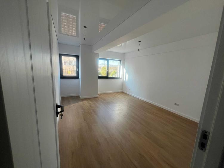 Apartament cu 2 camere decomandat în Nicolina