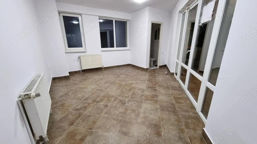 Spațiu comercial, de 18 mp, în Central