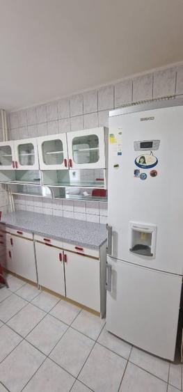 Apartament cu 2 camere decomandat, mobilat în CET