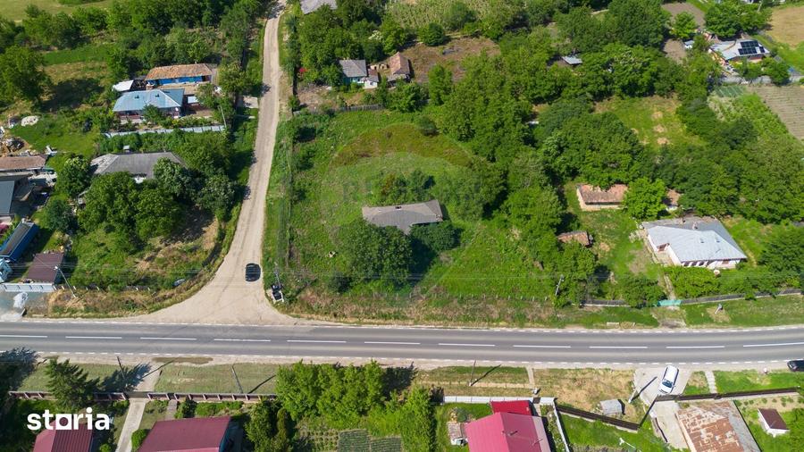 Teren de 2421 mp, în Todirești