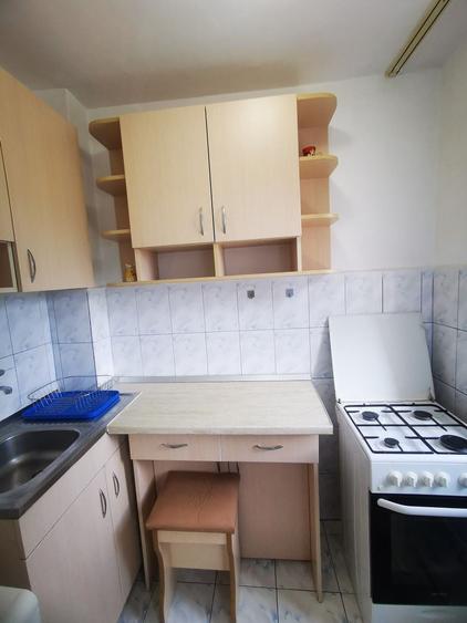 Garsonieră decomandată în Narcisa