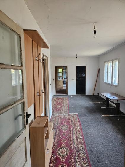 Casă cu 3 camere cu Teren 740 Mp în Km 5