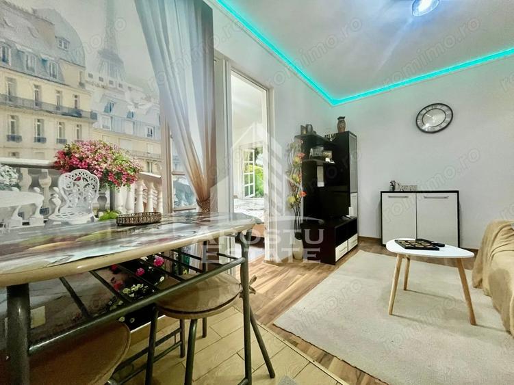 Apartament cu 2 camere semidecomandat în Intim