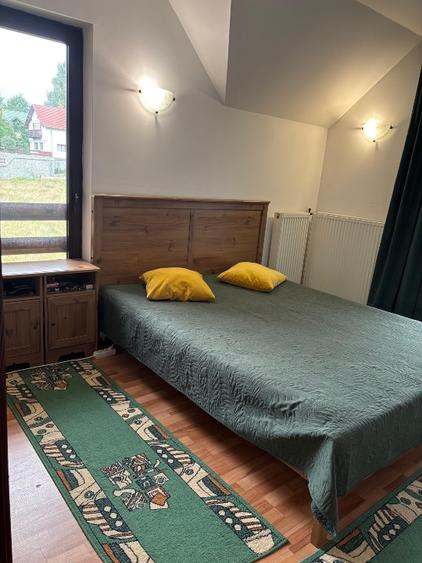 Apartament cu 2 camere decomandat, mobilat în Poiana Țapului