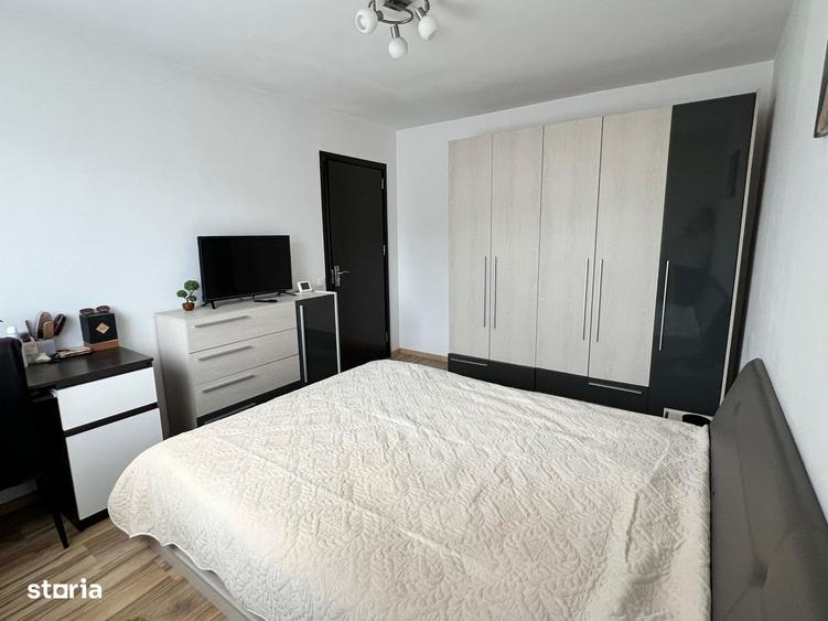 Apartament cu 2 camere în Apărătorii Patriei
