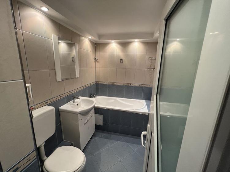 Apartament cu 2 camere decomandat în Rahova