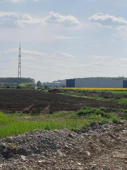 Teren Construcții extravilan de 35000 mp, în Exterior Sud