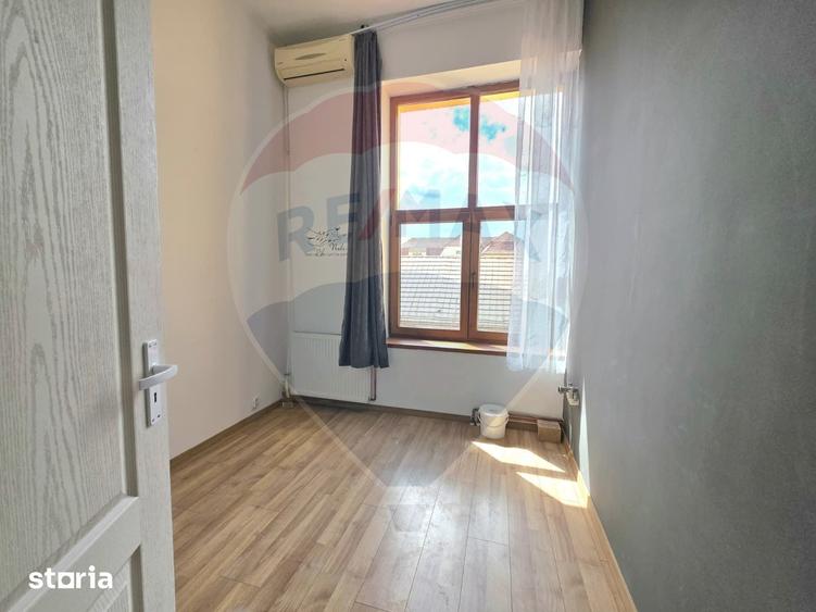 Spațiu comercial, de 179 mp, în Central
