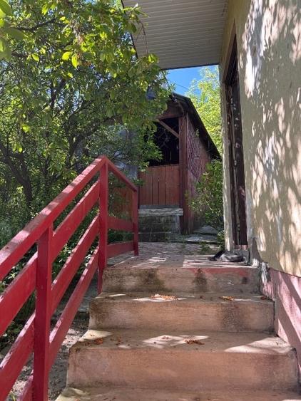 Casă individuală cu 5 camere cu Canalizare în Ciurea