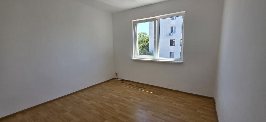 2 camere str.Miron Costin partea spre centru - 6