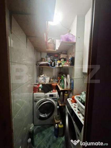 Apartament cu 3 camere semidecomandat în Nufărul