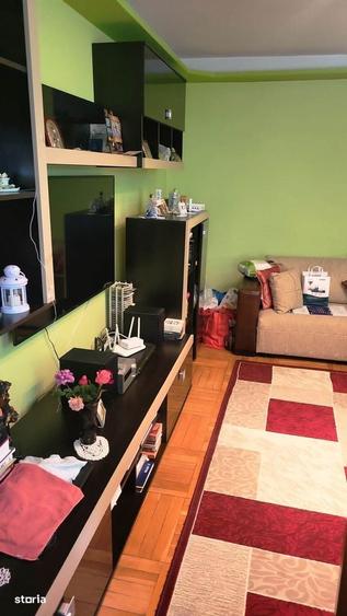 Apartament cu 3 camere decomandat în Micro 3