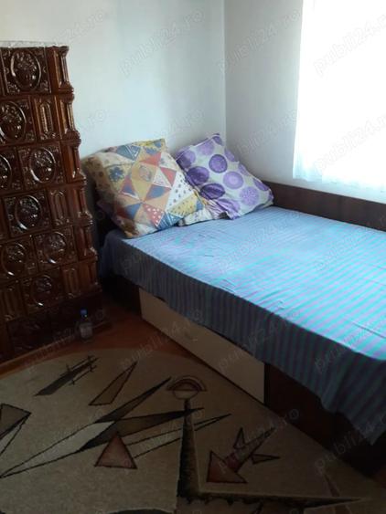 Apartament cu 4 camere decomandat în Vama