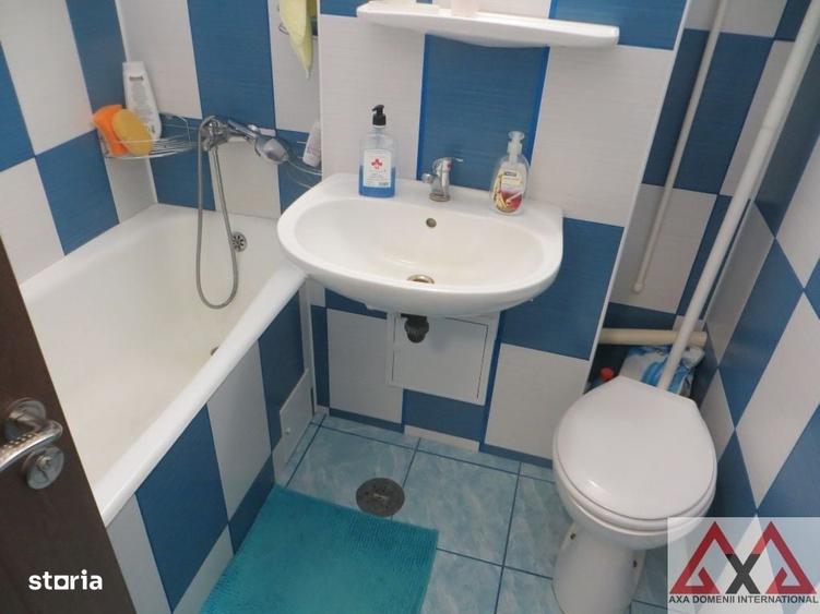 Apartament cu 2 camere decomandat în P-ța Alba Iulia