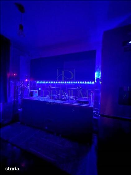 Apartament cu 3 camere decomandat în UMT
