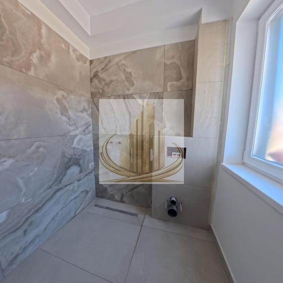 Duplex cu 5 camere cu Canalizare în Dumbrăvița