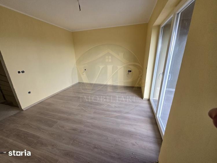 Apartament cu 3 camere în Cetate