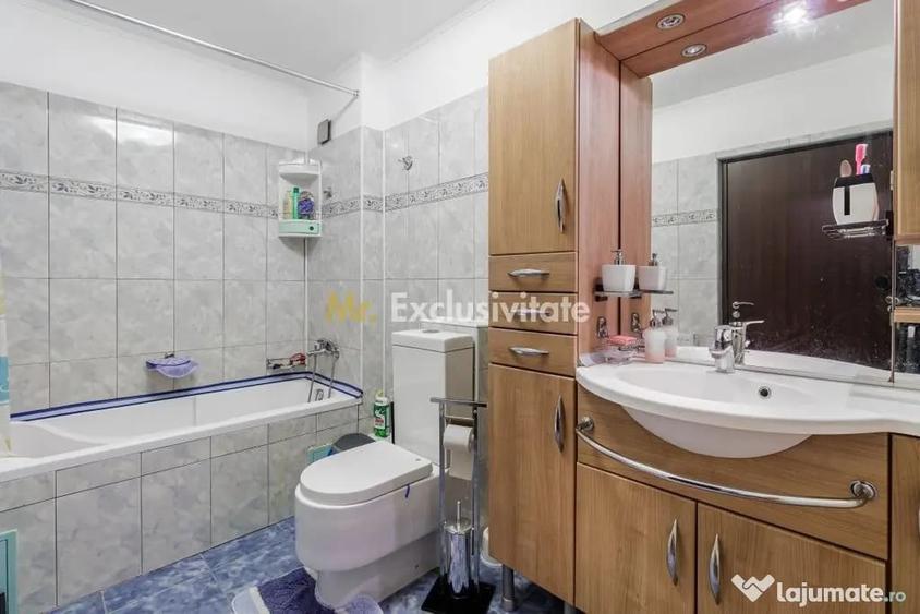 Casă cu 4 camere cu Teren 186 Mp în 1 Decembrie