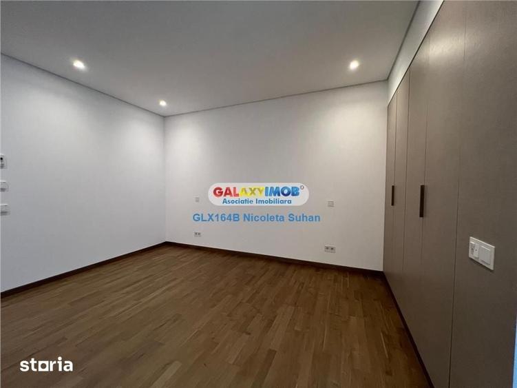 Apartament cu 5 camere decomandat în Primăverii