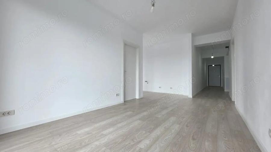 Apartament cu 3 camere semidecomandat în Fundeni