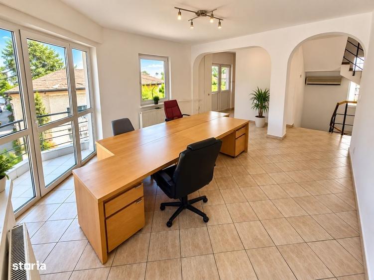 Casă cu 4 camere cu Teren 120 Mp în Obor