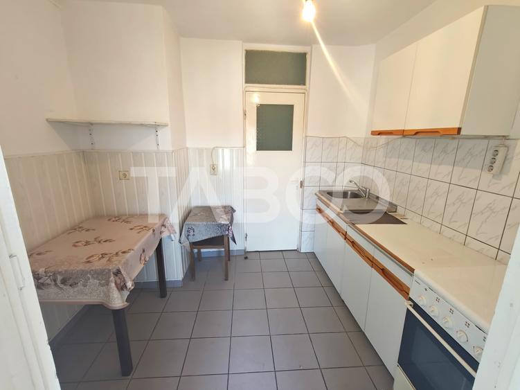 Apartament cu 2 camere decomandat, mobilat în Terezian