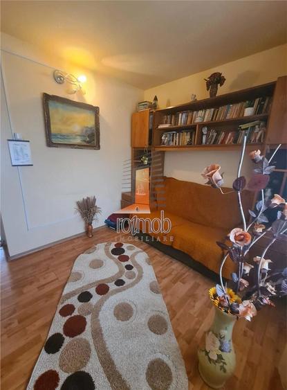 Apartament cu 3 camere decomandat în Gara Ianca