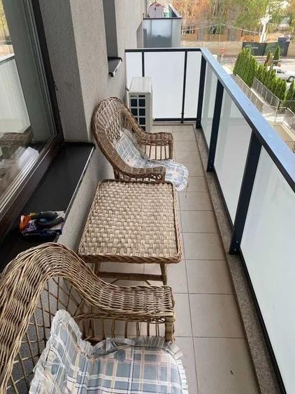 Apartament cu 2 camere semidecomandat, mobilat în Băneasa