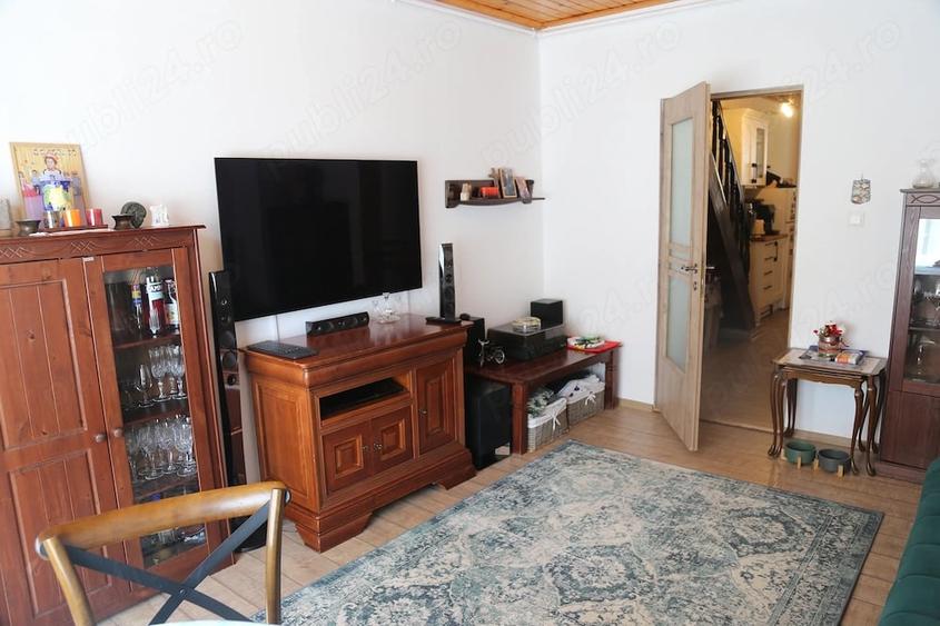 Casă cu Teren 100 Mp în Cezar Petrescu