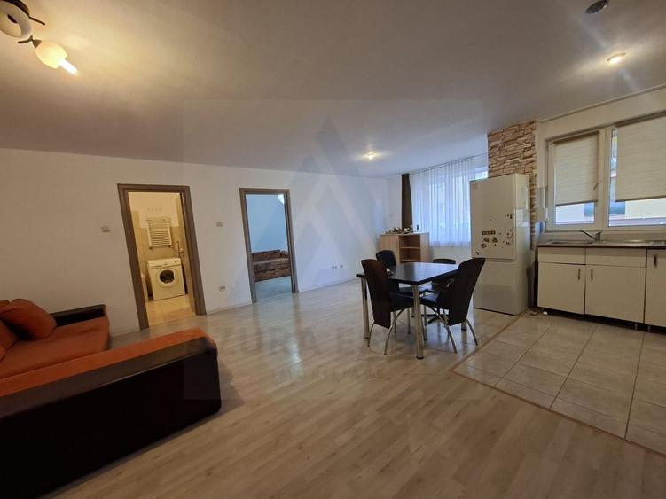 Apartament cu 3 camere semidecomandat în Hipodrom 3