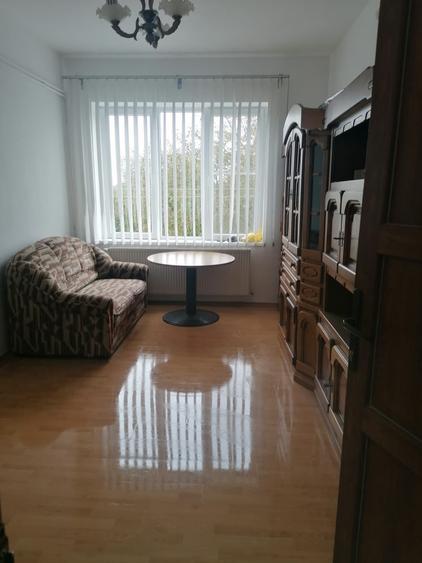 Apartament cu 3 camere nedecomandat în Central