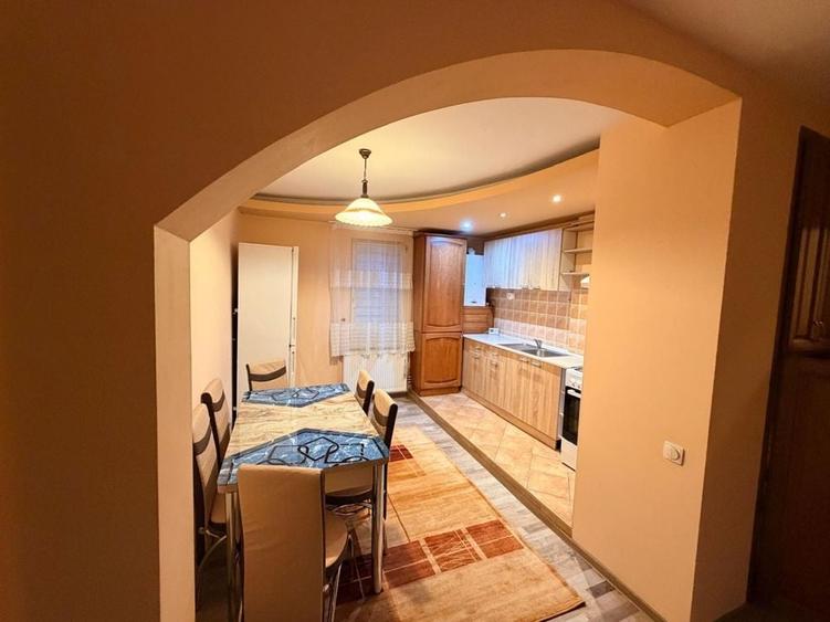Apartament cu 3 camere în Central