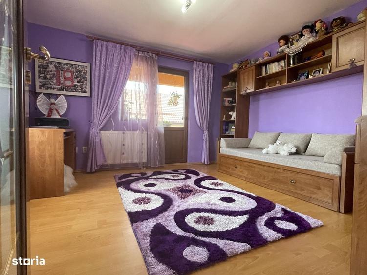 Casă cu 4 camere în Central