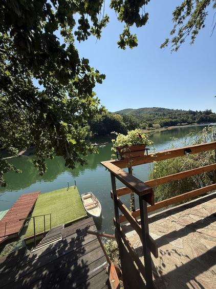Casă cu 4 camere în Fârdea