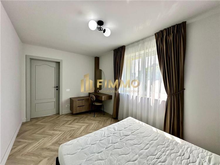 Apartament cu 3 camere semidecomandat în Policlinica