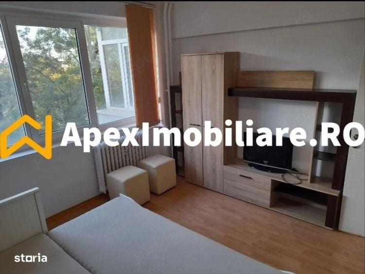 Apartament cu 2 camere semidecomandat în Jilava