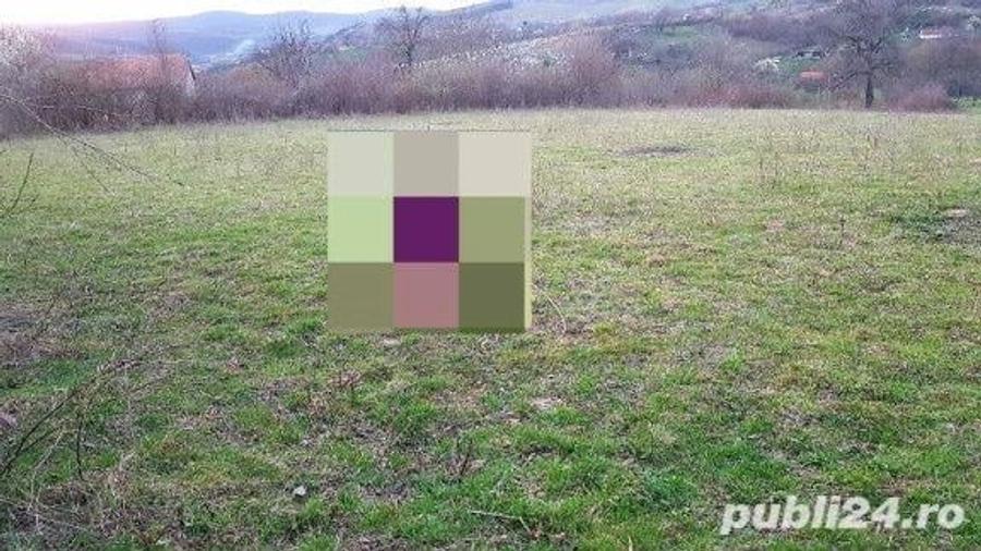 Teren de 5700 mp, în Central