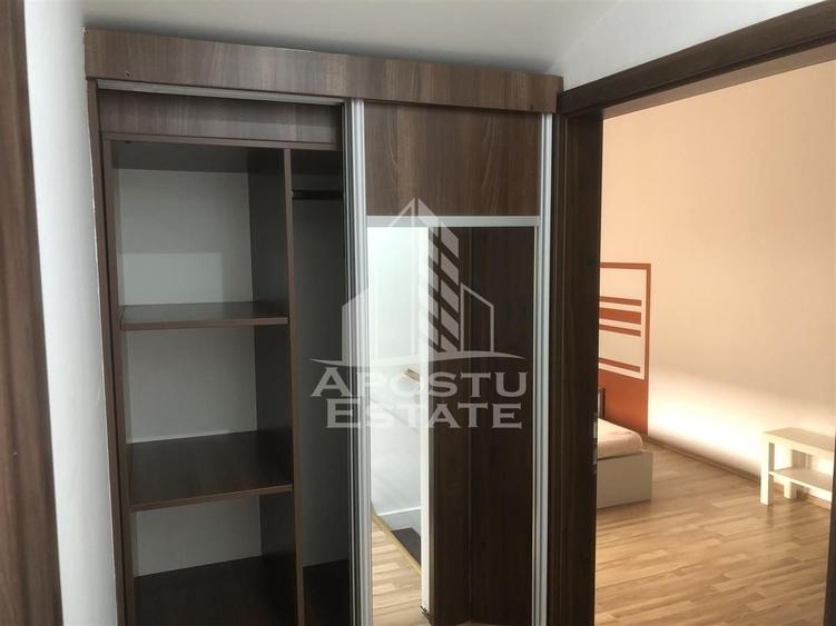 Apartament cu 2 camere decomandat, mobilat în P-ța Unirii