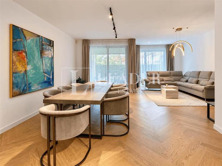 Casă cu 5 camere cu Teren 430 Mp în Pipera