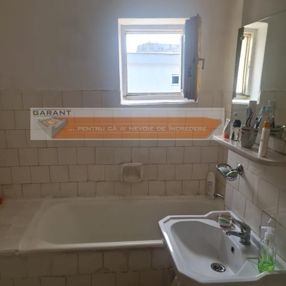 Apartament cu 3 camere decomandat în Găvana 3