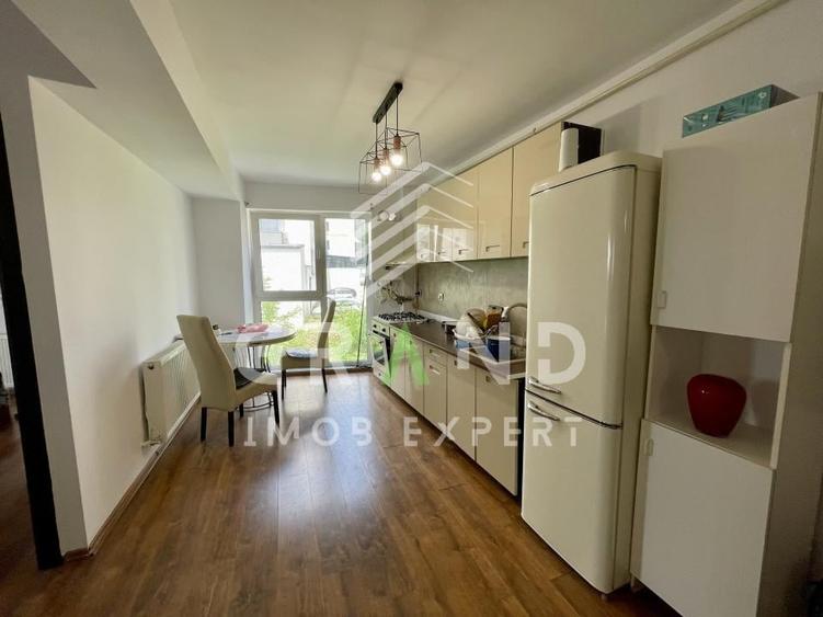 Apartament cu 2 camere semidecomandat, mobilat în Dâmbul Rotund