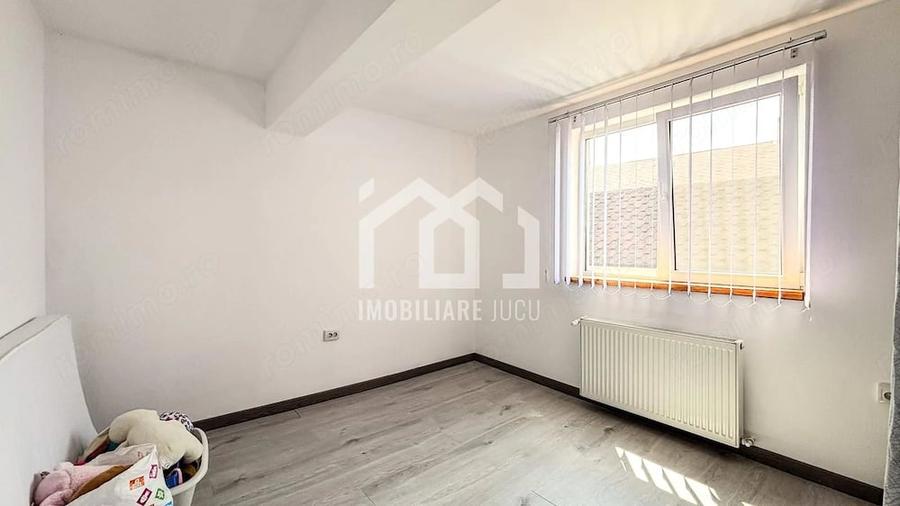 Casă cu 3 camere cu Teren 520 Mp în Jucu