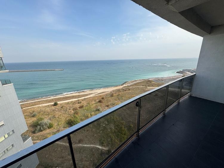 Apartament cu 3 camere decomandat, mobilat în Faleza Nord