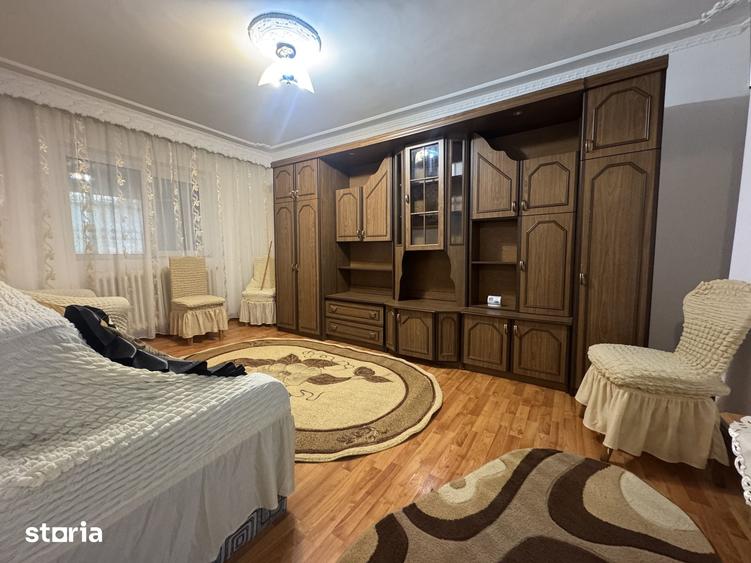 Apartament cu 2 camere semidecomandat în Tătărași