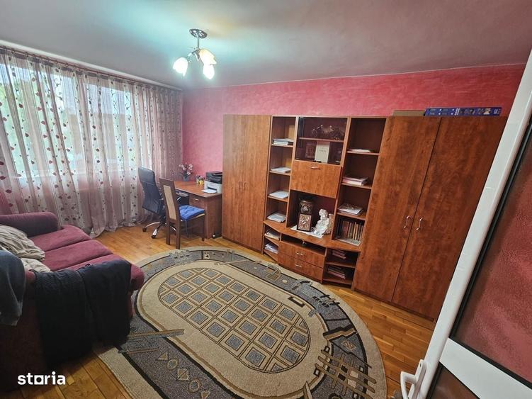 Casă cu 4 camere în Micești