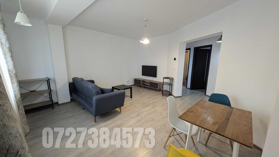 Apartament cu 3 camere semidecomandat în Cug