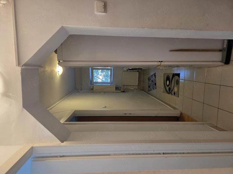 Garsonieră decomandată în Central