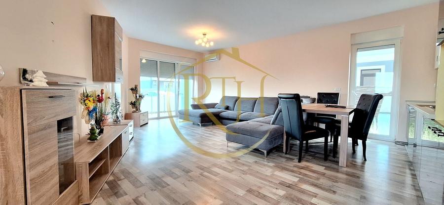 Apartament cu 2 camere semidecomandat, mobilat în Giroc