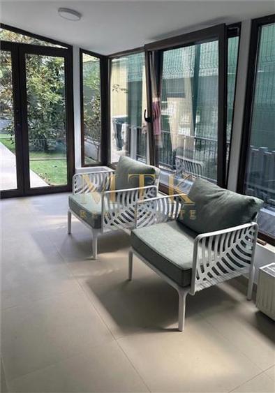 Apartament cu 3 camere decomandat, mobilat în Nordului